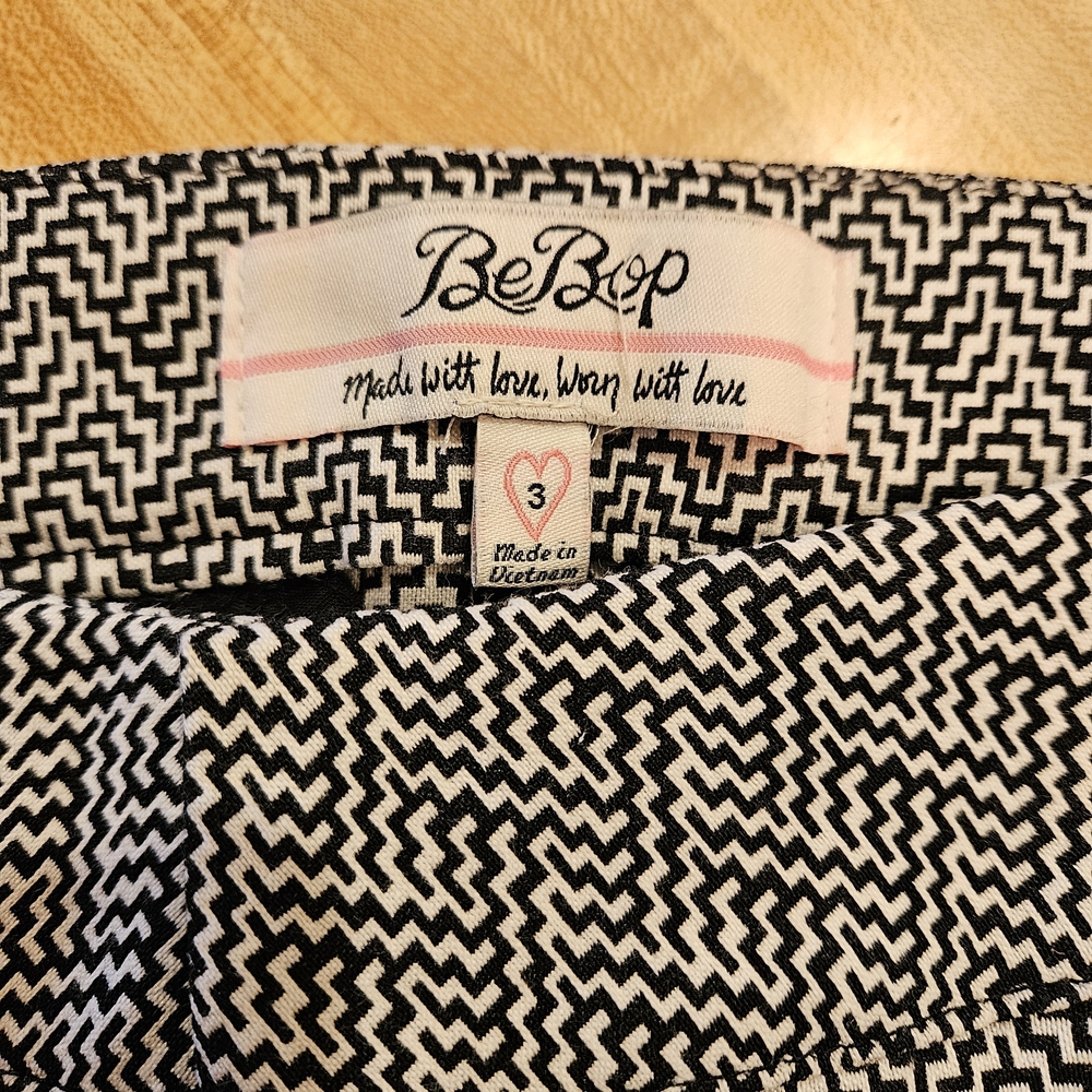 BeBop Black & White Patterned Pants - Size 3 - Picture 3 of 6